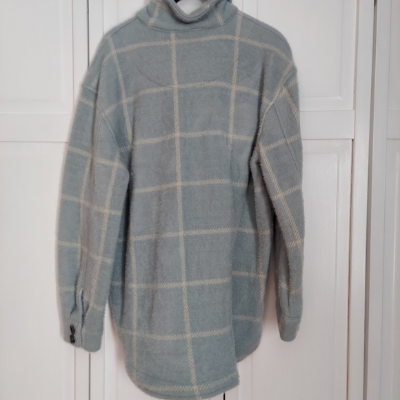 Z Supply Women's Flannel Jacket - Picture 2 of 3